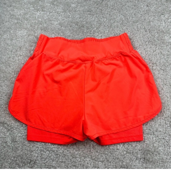 Gymshark Women's Pulse Mid Rise Shorts - in Coral - Picture 5 of 7